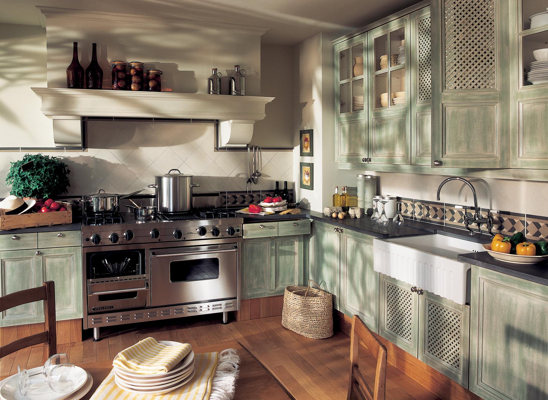 French Provençal kitchen designed for modern lifestyles - Atelier de ...